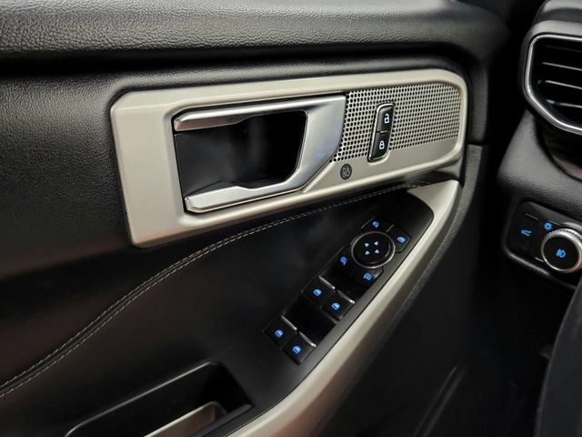 Used 2021 Ford Explorer Limited AWD/4WD image 25