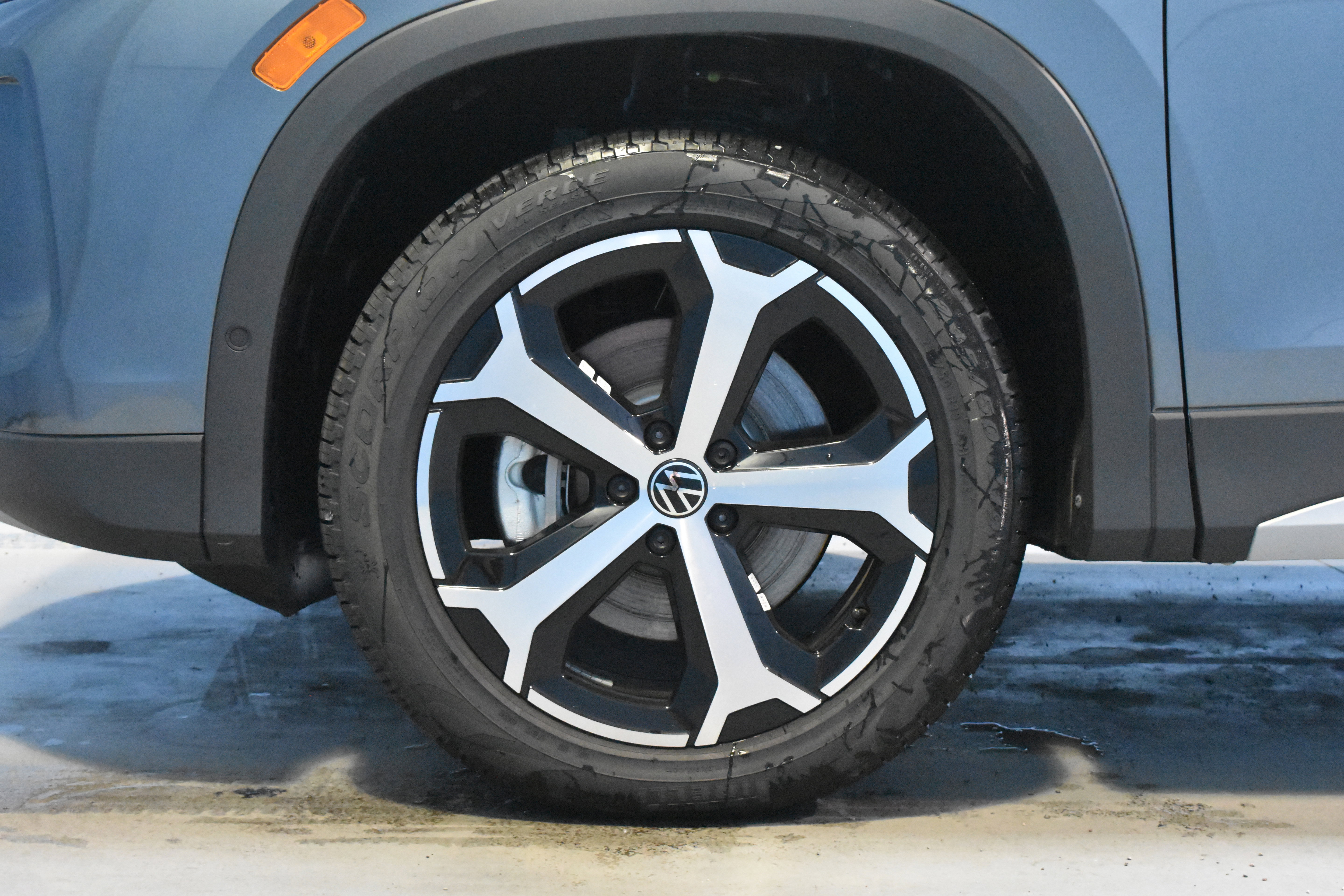 New 2026 Volkswagen Tiguan SE AWD/4WD image 20