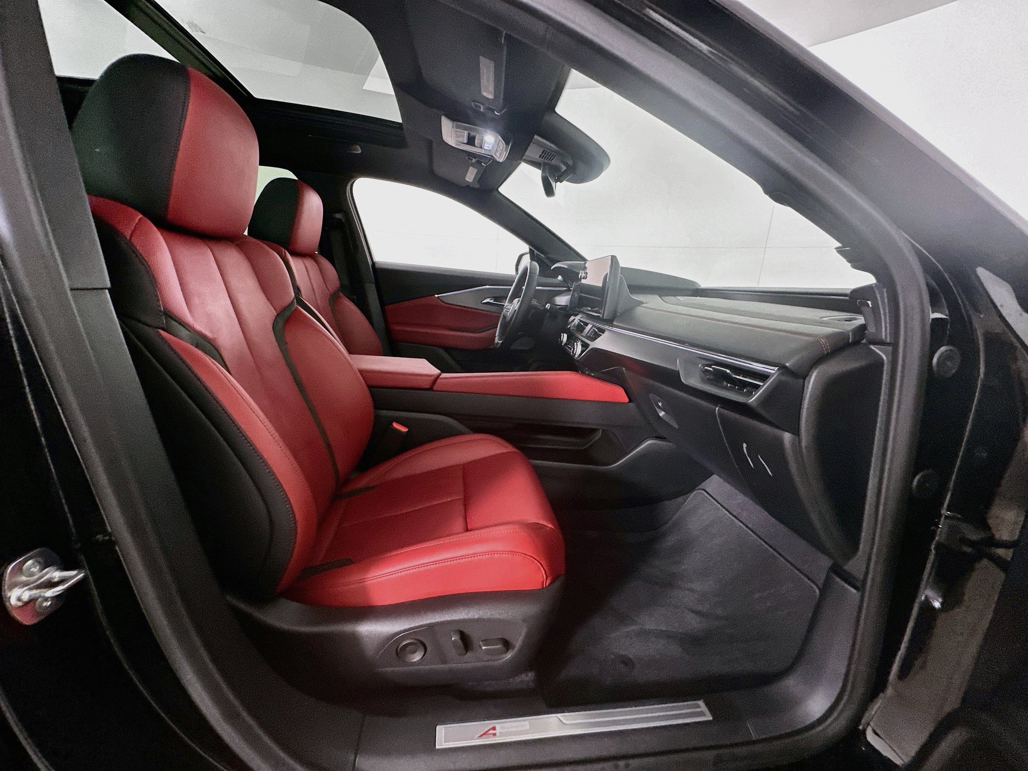 Used 2024 Acura ZDX A-Spec RWD image 32
