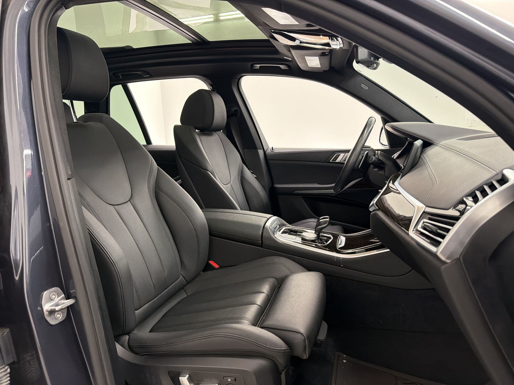 Used 2020 BMW X5 sDrive40i w/ Premium Package RWD image 26