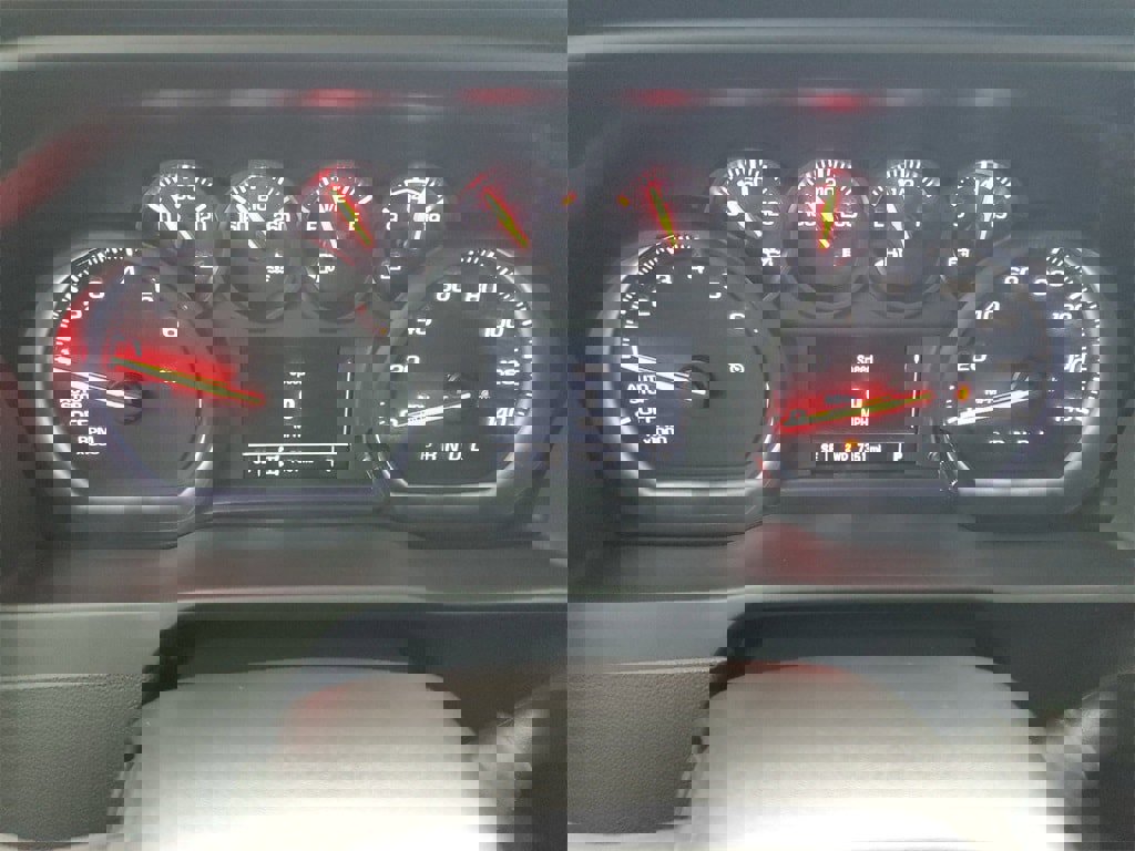 Used 2025 Chevrolet Silverado 1500 Custom image 12