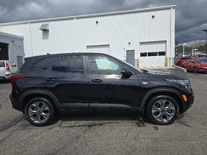 Certified 2024 Kia Seltos LX AWD/4WD image 9