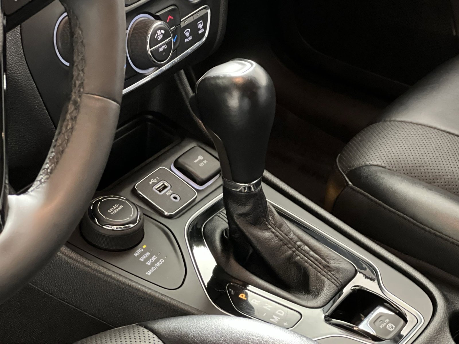 Used 2023 Jeep Cherokee Altitude Lux image 20