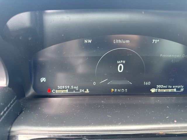 Used 2022 Lincoln Nautilus Reserve image 9