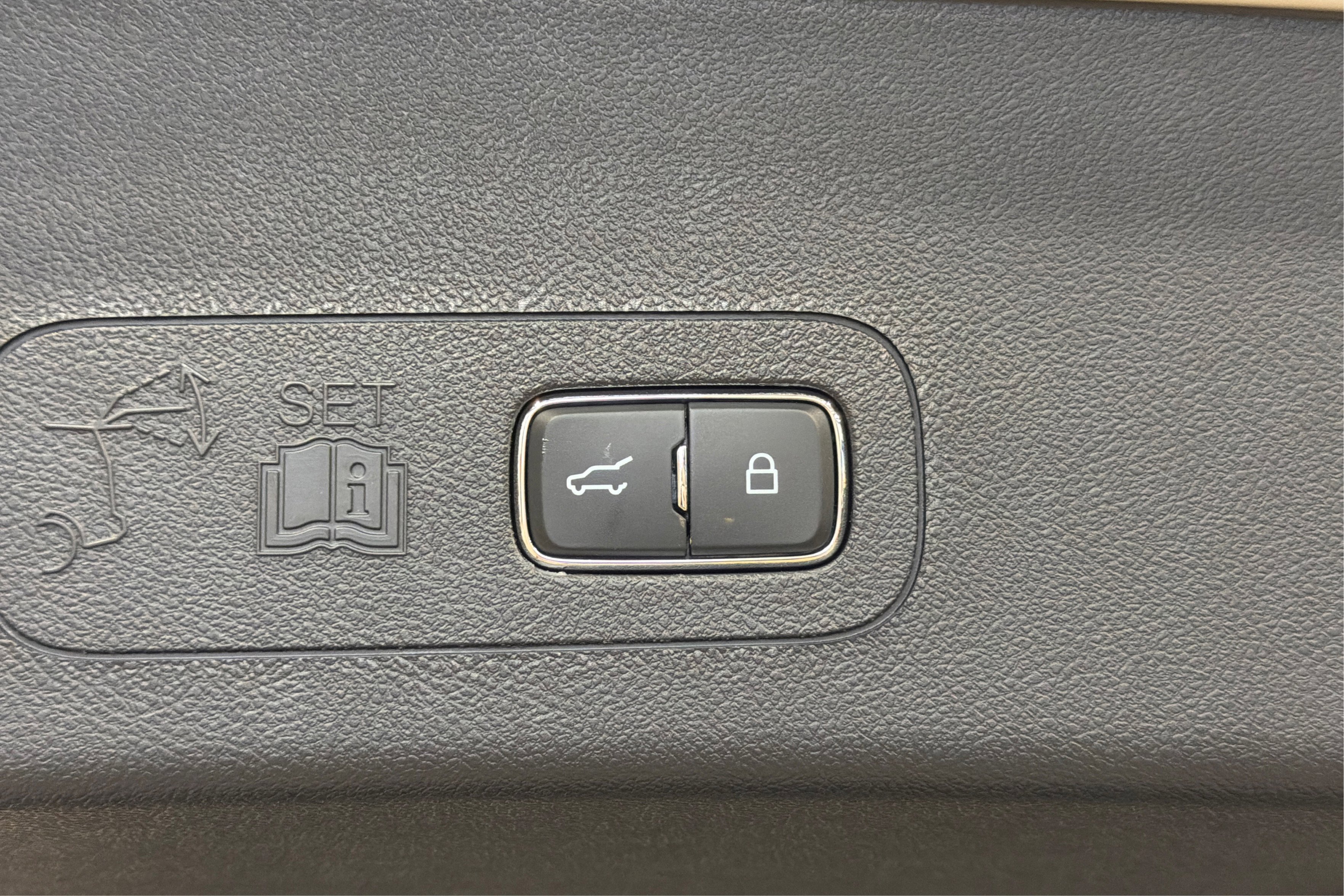 Used 2025 Lincoln Aviator AWD image 50