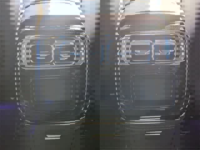 New 2025 Mercedes-Benz S 500 4MATIC image 4