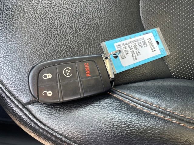 Used 2022 Jeep Compass Limited image 25