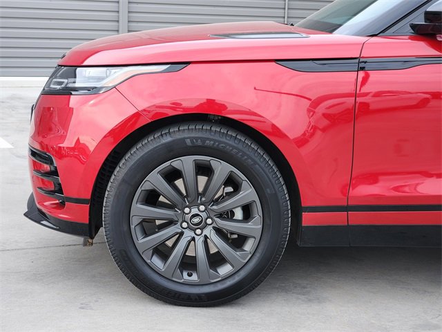 Used 2022 Land Rover Range Rover Velar R-Dynamic S image 9