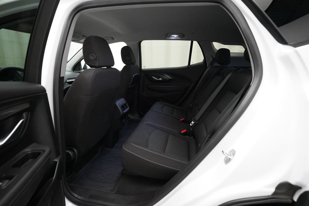 Used 2024 GMC Terrain SLE w/ LPO, Floor Liner Package AWD/4WD image 15