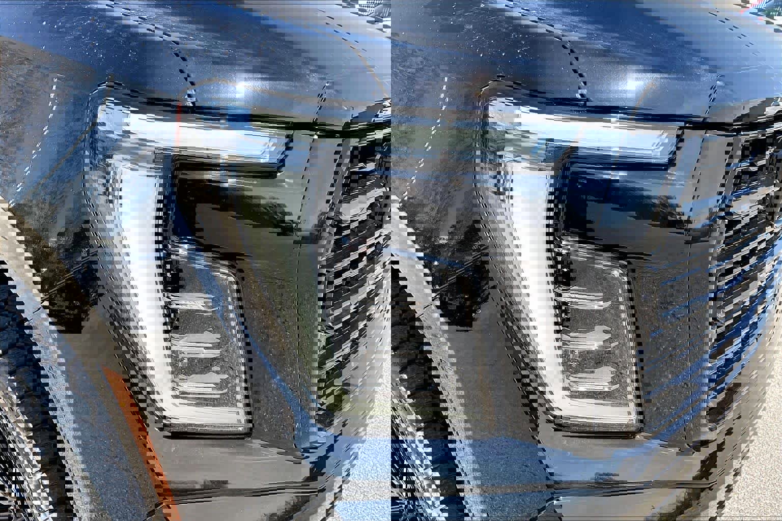 New 2026 GMC Yukon XL AT4 w/ AT4 Premium Package image 19