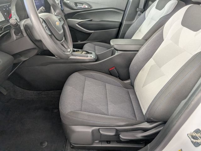 Used 2024 Chevrolet Trax LS w/ LS Convenience Package FWD image 12