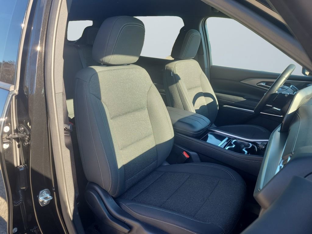 Used 2024 Chevrolet Traverse LS image 15