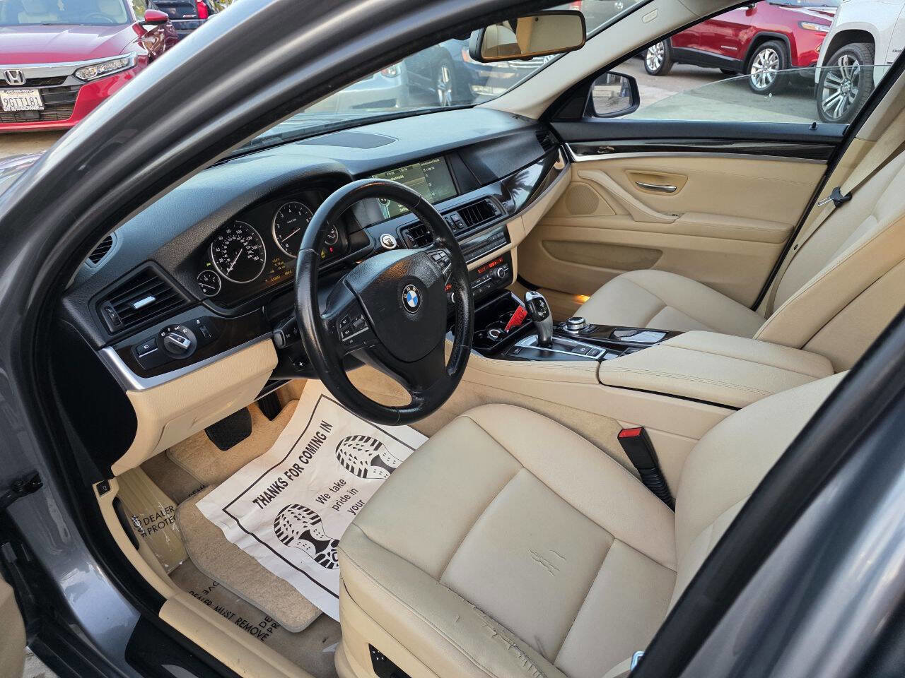 Used 2011 BMW 528i Sedan image 11