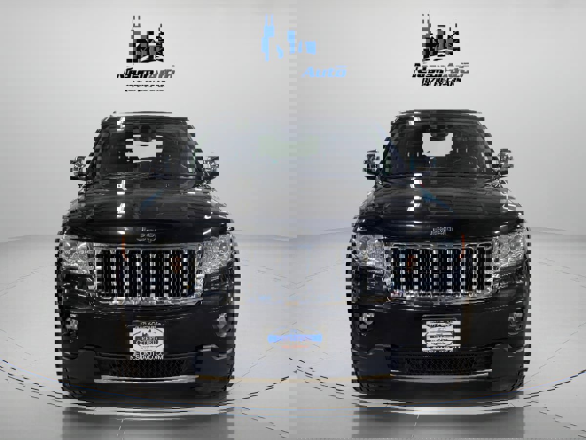 Used 2013 Jeep Grand Cherokee Limited w/ Trailer Tow Group image 12