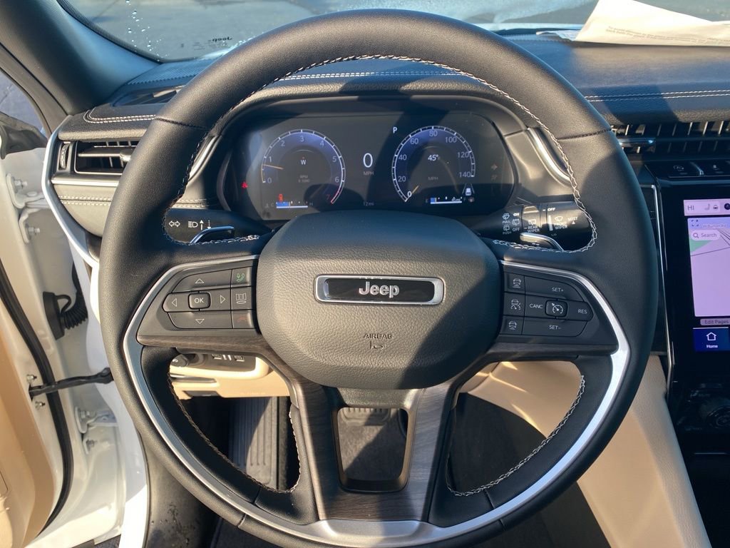 New 2025 Jeep Grand Cherokee L Limited image 16