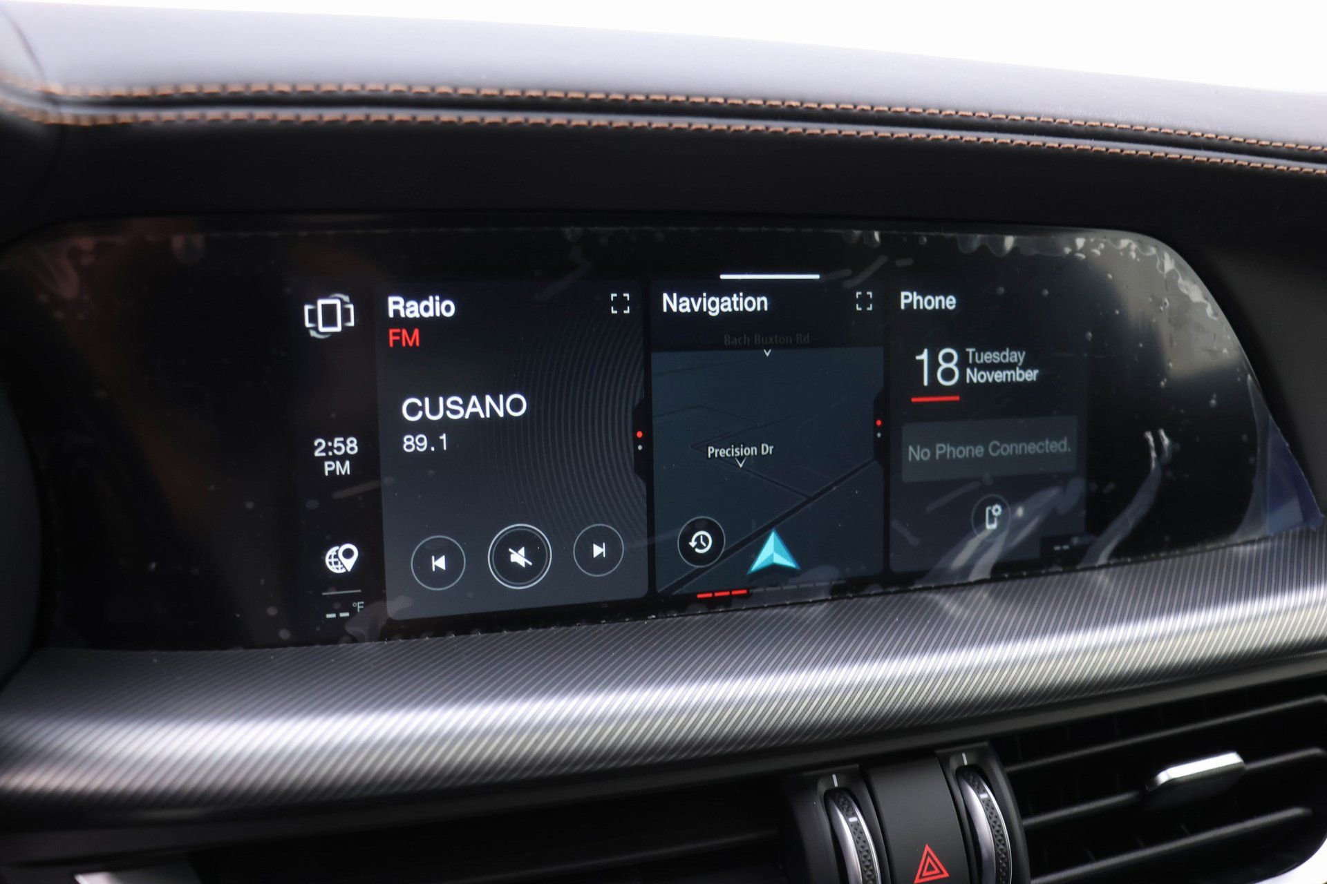 New 2025 Alfa Romeo Stelvio Sprint image 10