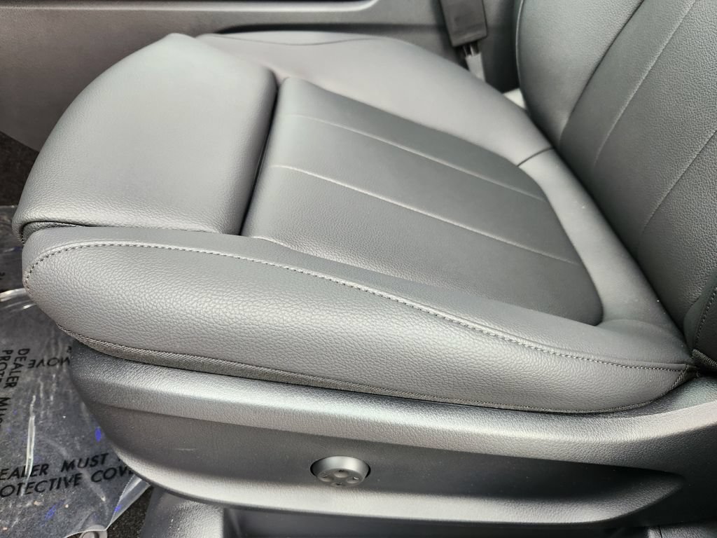 New 2026 Mercedes-Benz GLA 250 4MATIC image 23