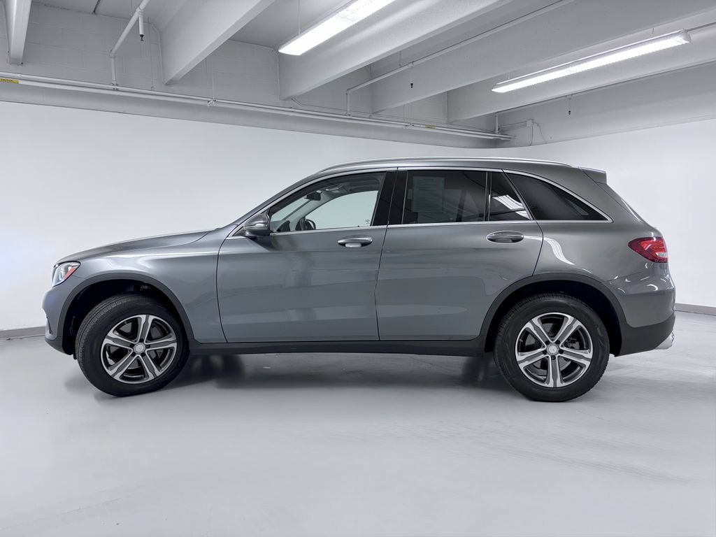 Used 2016 Mercedes-Benz GLC 300 4MATIC image 4