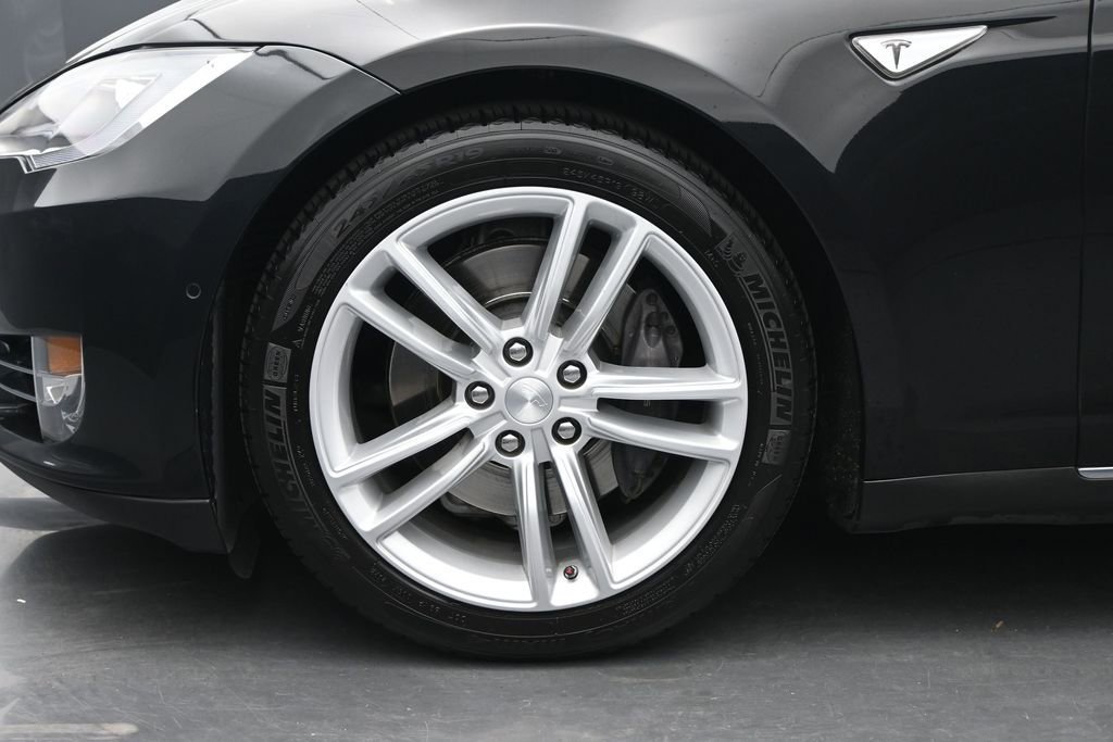 Used 2015 Tesla Model S 85D AWD/4WD image 24
