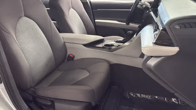 Used 2024 Toyota Camry LE w/ Convenience Package FWD image 34