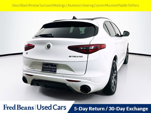 Used 2022 Alfa Romeo Stelvio Veloce image 9