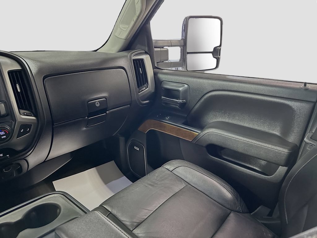 Used 2018 Chevrolet Silverado 2500 LTZ w/ Duramax Plus Package AWD/4WD image 25