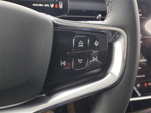 New 2025 Volvo EX90 Ultra image 18