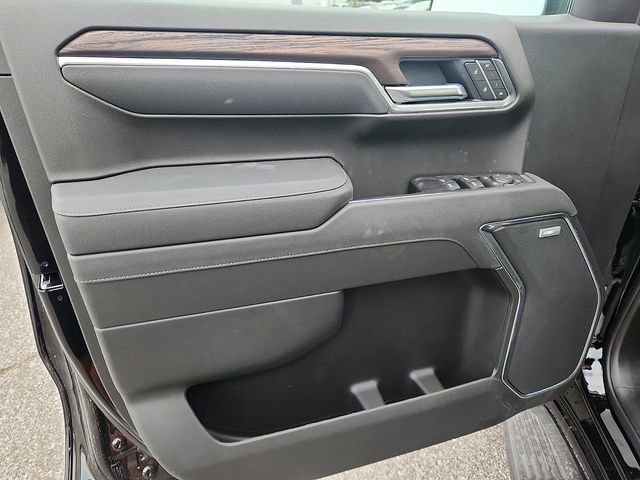 New 2026 GMC Sierra 1500 SLT image 8