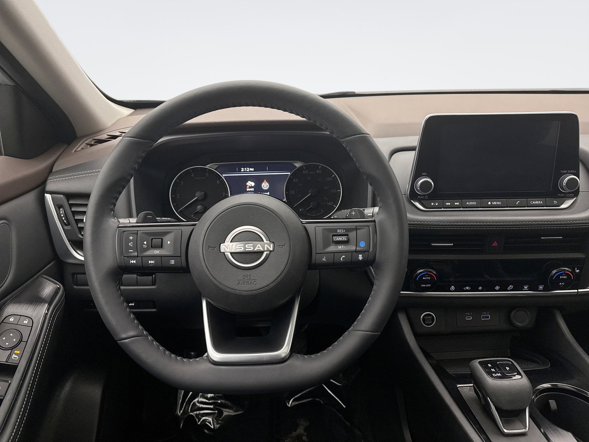 Used 2023 Nissan Rogue SV w/ SV Premium B Package image 12