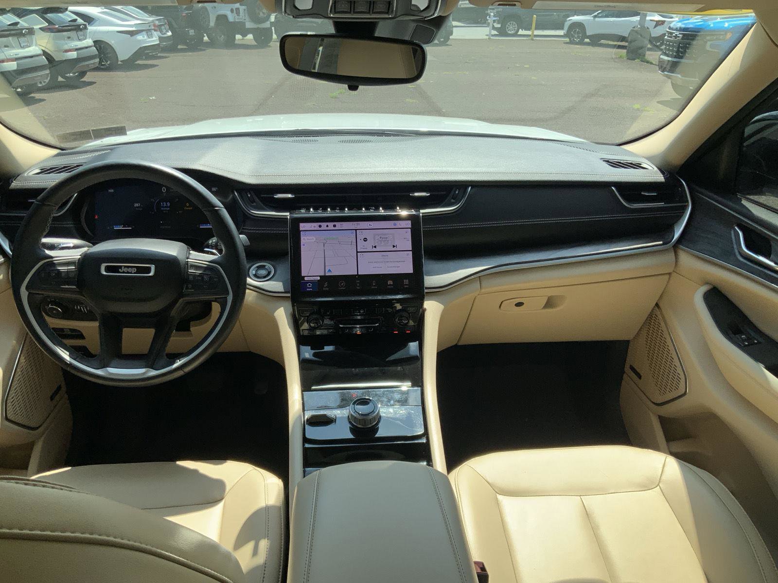 Used 2022 Jeep Grand Cherokee L Limited image 16