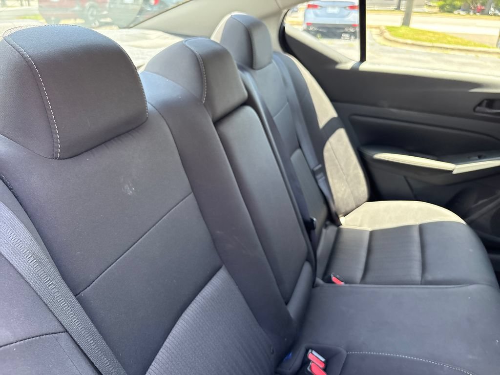 Used 2024 Nissan Altima 2.5 SV FWD image 24