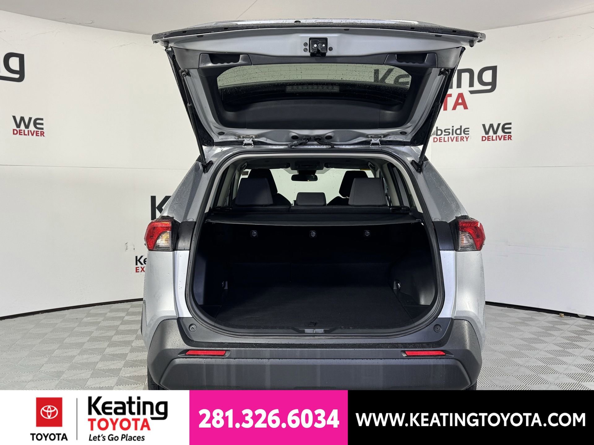 Certified 2024 Toyota RAV4 XLE FWD image 19