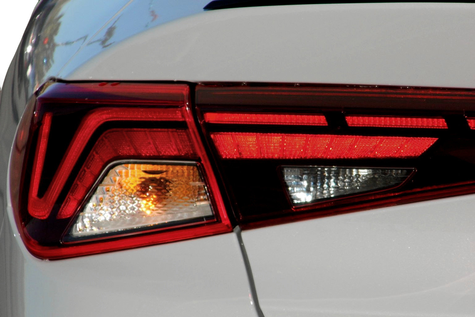 Used 2024 Kia K5 GT-Line w/ GT-Line Premium Package image 10