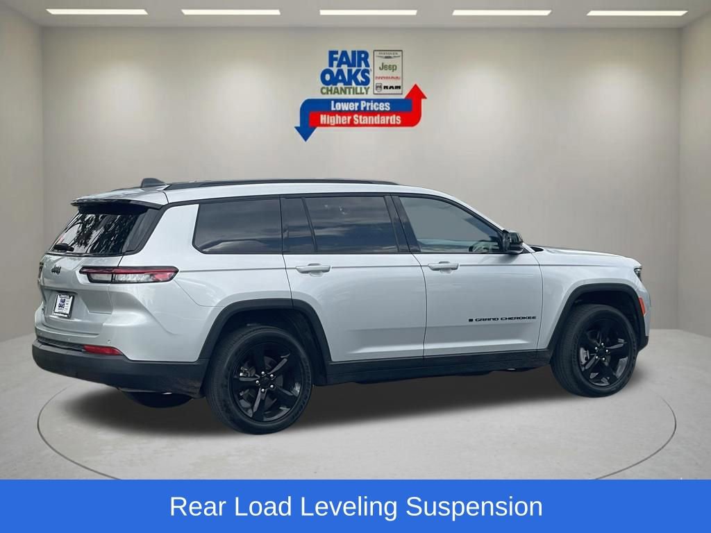 Certified 2025 Jeep Grand Cherokee L Laredo AWD/4WD image 7