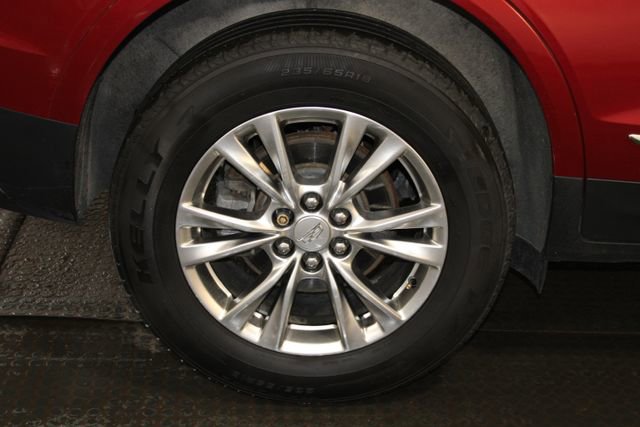 Used 2020 Cadillac XT5 Premium Luxury w/ LPO, Floor Liner Package AWD/4WD image 33