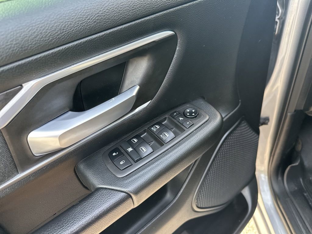 Used 2021 RAM 1500 Big Horn image 16