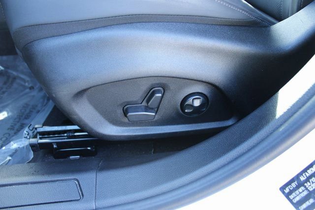 Used 2025 Alfa Romeo Tonale w/ Premium Package image 13