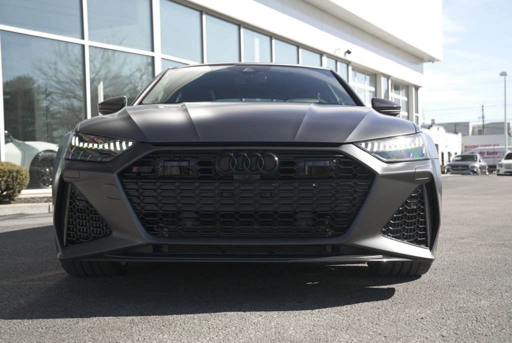 Used 2021 Audi RS 7 Sportback w/ Carbon Optic Package image 28
