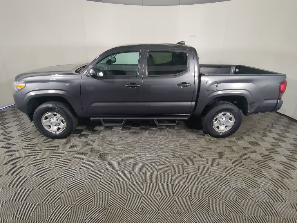 Used 2020 Toyota Tacoma SR AWD/4WD image 5