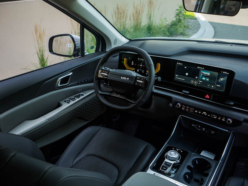 New 2027 Kia Carnival EX FWD image 16