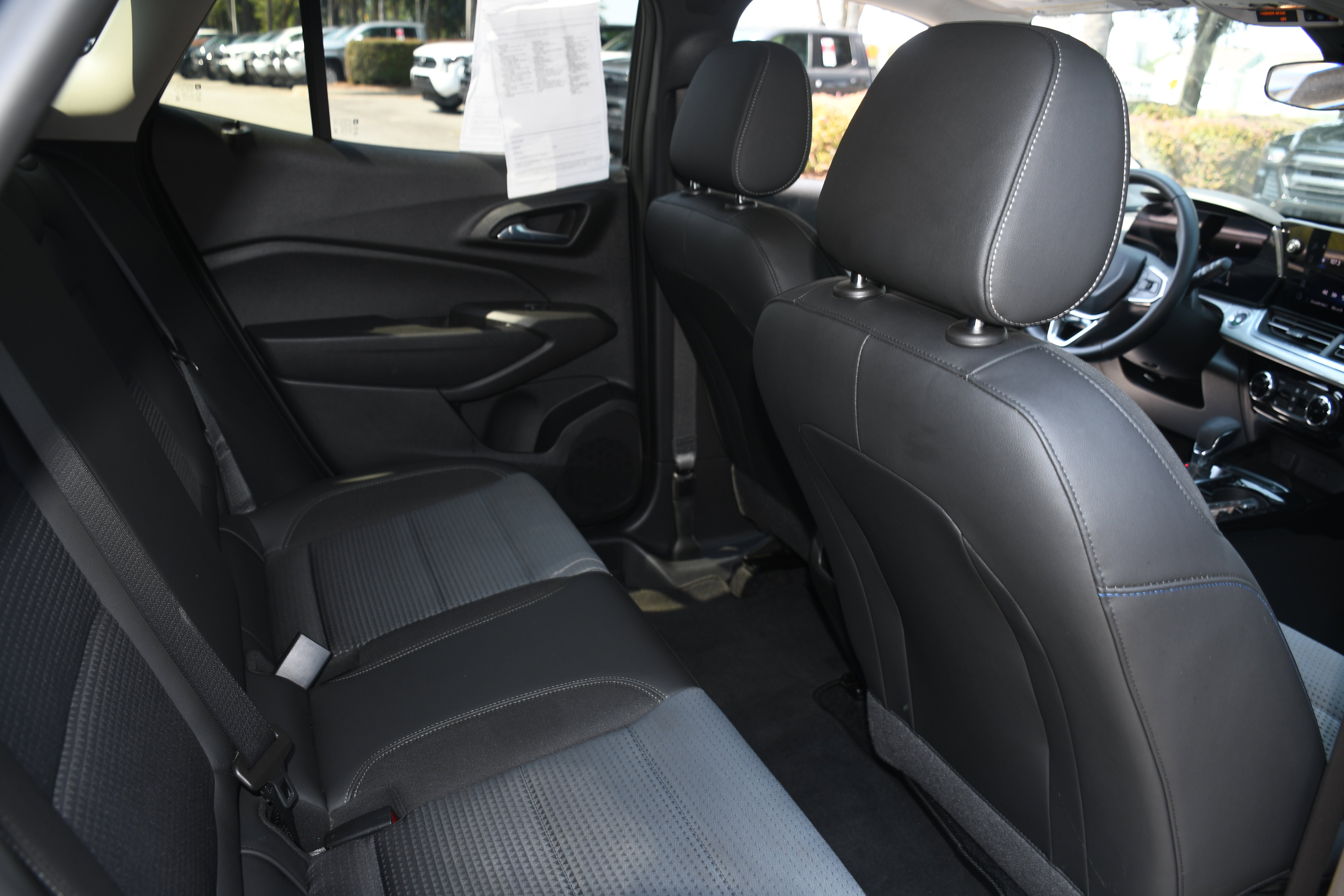 Used 2024 Chevrolet Trax LT w/ Driver Confidence Package image 18