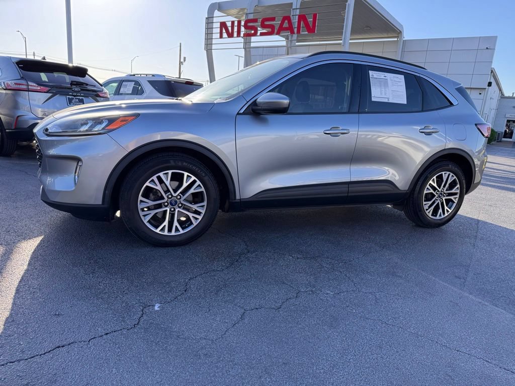 Used 2022 Ford Escape SEL FWD image 2