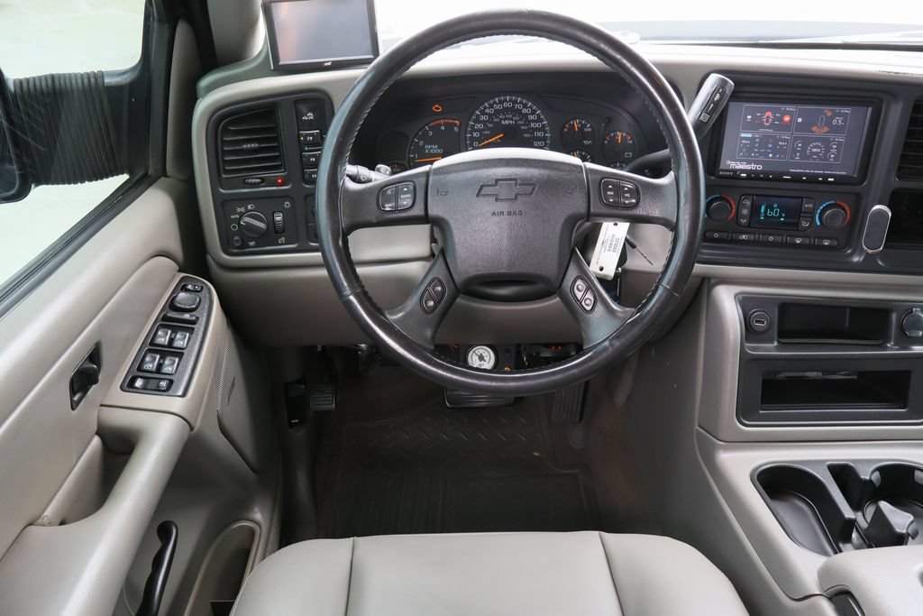 Used 2005 Chevrolet Silverado 2500 LS w/ Heavy-Duty Power Package AWD/4WD image 21