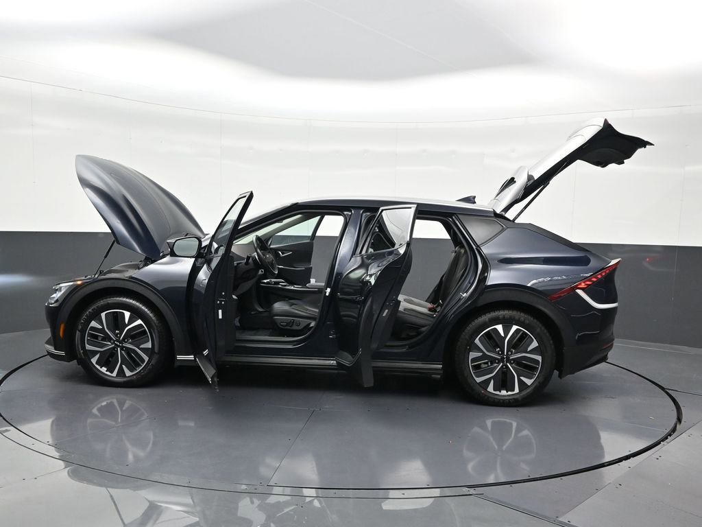 Used 2022 Kia EV6 Light image 35