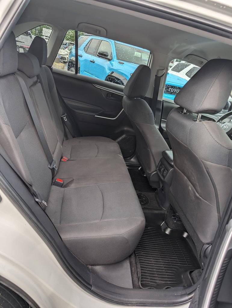Certified 2024 Toyota RAV4 LE AWD/4WD image 19