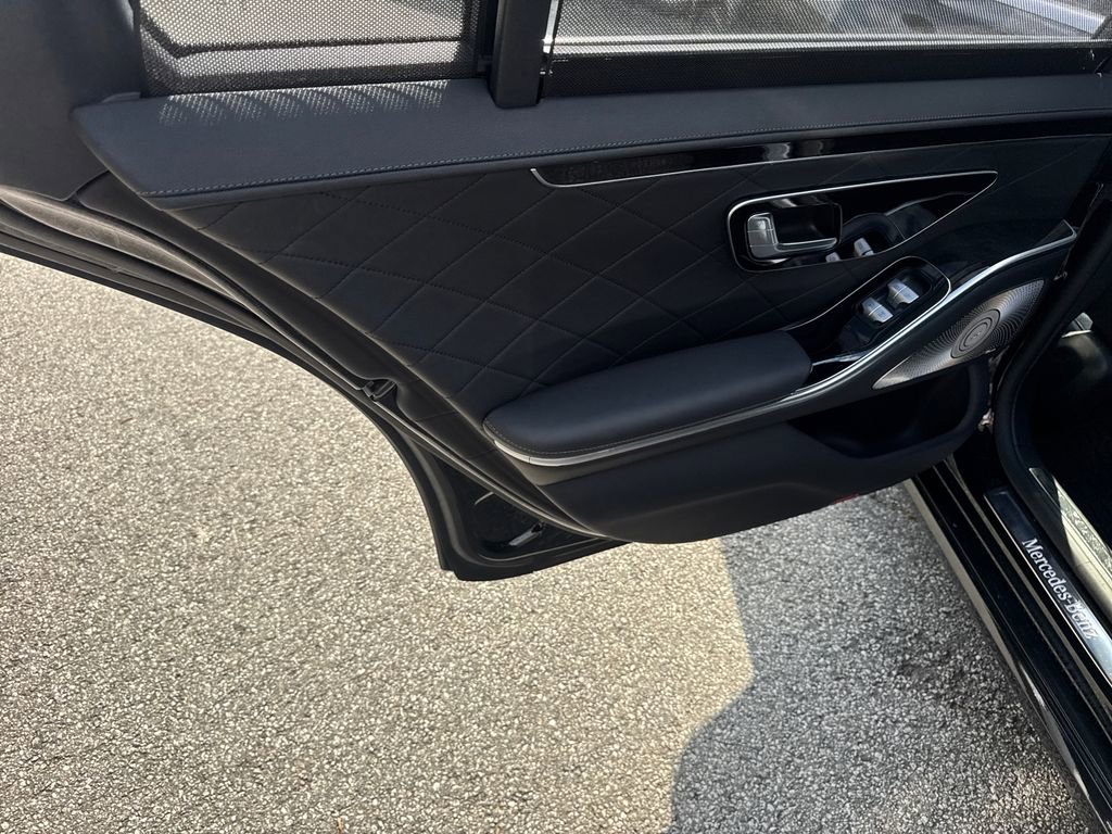 Used 2022 Mercedes-Benz S 500 4MATIC image 21