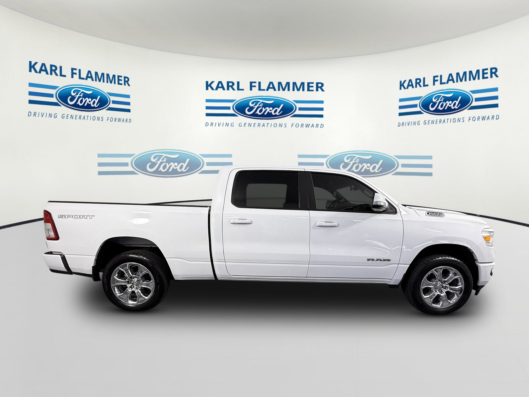 Used 2020 RAM 1500 Big Horn RWD image 2