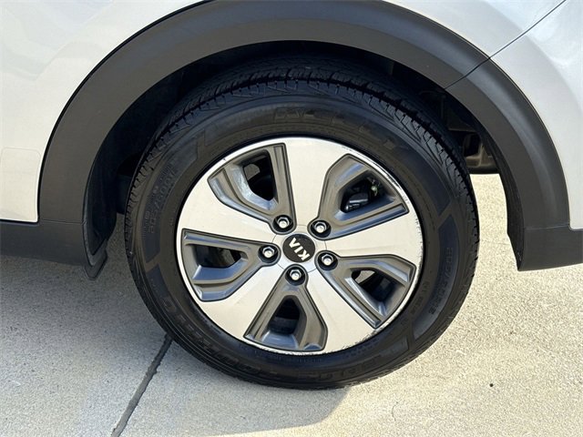 Used 2019 Kia Niro LX image 11