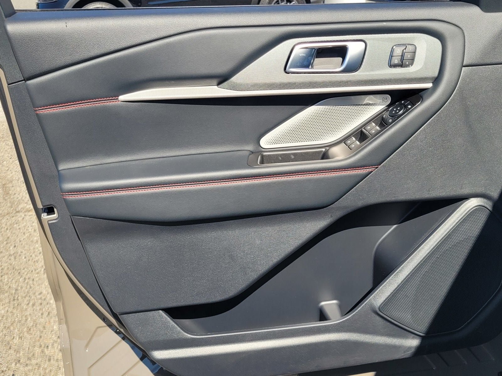 New 2026 Ford Explorer ST w/ Sun And Sound Package AWD/4WD image 9