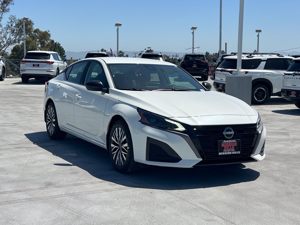 New 2026 Nissan Altima 2.5 SV FWD image 10